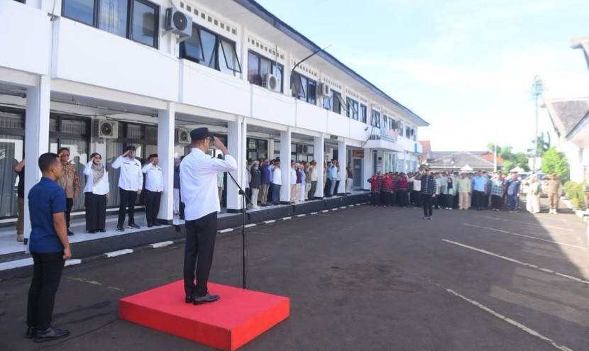 Apel pagi perdana pasca libur lebaran di Pemkot Sukabumi, Selasa (8/4/2025).