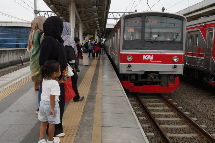 Ilustrasi. PT KAI terus menunjukkan komitmennya dalam memperluas layanan dan menghadirkan infrastruktur transportasi publik yang terintegrasi dan modern. (Foto: Dok.Humas PT KAI)