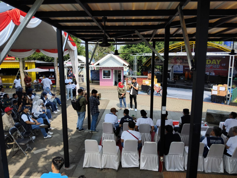 Momen peringatan May Day di kawasan Wisata Oasis, Sukabumi, Kamis (1/5/2025).