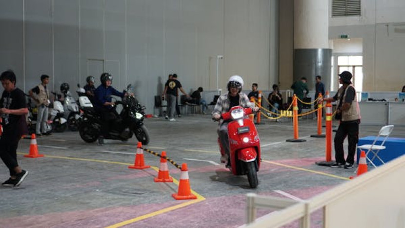 Area Test Drive Sepeda/Motor Listrik Pada Ajang Periklindo Electric Vehicle Show in Collaboration with Asiabike Jakarta 2025 (Doc. Dyandra Promosindo)