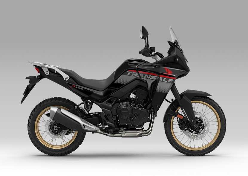 Honda XL750 Transalp Warna Graphite Black (Doc. Astra Honda Motor).