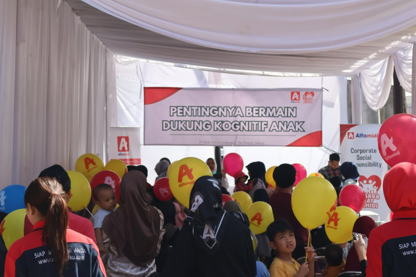 Kegiatan edukasi kepada bunda tentang pentingnya bermain untuk meningkatkan kognisi anak. Dok Istimewa