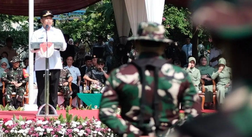 Wali Kota Depok, Supian Suri membuka TMMD ke -124 yang digelar di Kelurahan Harjamukti, Kecamatan Cimanggis. (Foto: Dok Diskominfo Kota Depok)