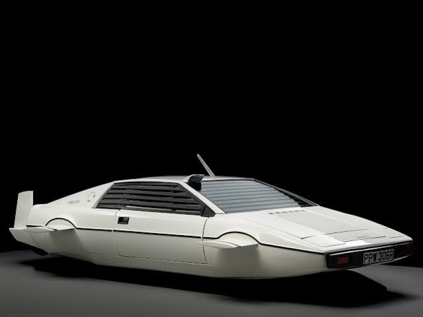 Lotus Esprit S1 dalam mode kapal selam. Dok. Hagerty 