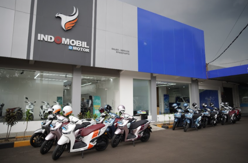 Sepeda motor listrik Adora menggelar touring lintas Jawa Barat. Dok: ADora