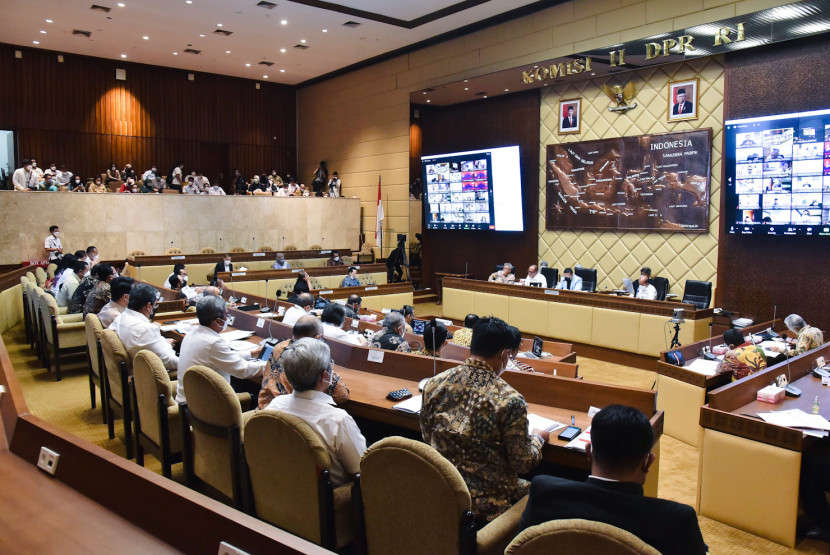   Sekretariat Kabinet Republik IndonesiaRead more: <a href=