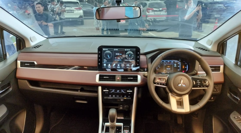 Interior Xpander Cross terbaru Dok. Motoresto.id