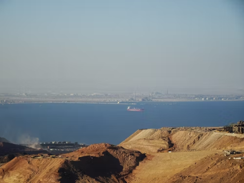 Terusan Suez di Mesir. Sumber: Unsplash/ M. Abodey