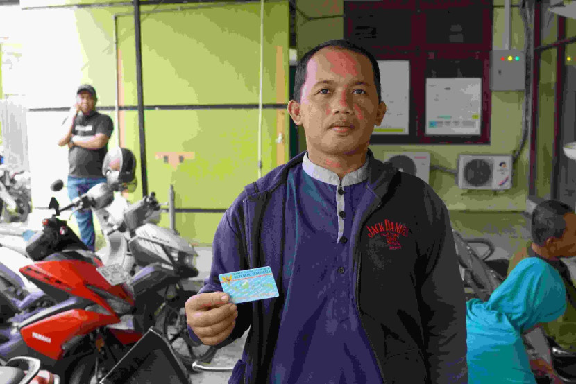 Herman (35 tahun) merasa banyak terbantu dengan JKN saat adiknya menjalani pengobatan. (Dok Ist)