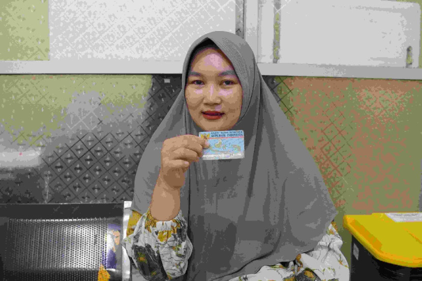 Purlina (35 tahun) mengungkapkan bagaimana program JKN sangat membantu keluarganya.