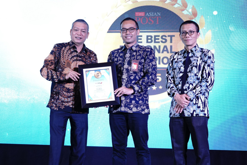 Penyerahan penghargaan The Asian Post