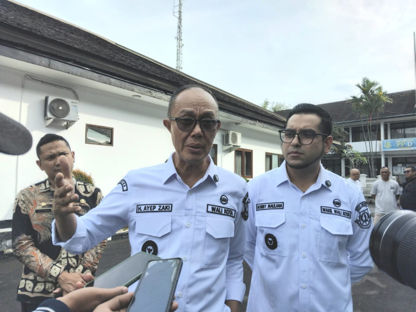 Wali Kota Sukabumi Ayep Zaki.