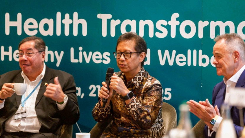 Menteri Kesehatan, Budi Gunadi Sadikin dan Menteri Kesehatan Filipina, Teodoro Herbosa saat Side event World Health Assembly (WHA) ke-78.