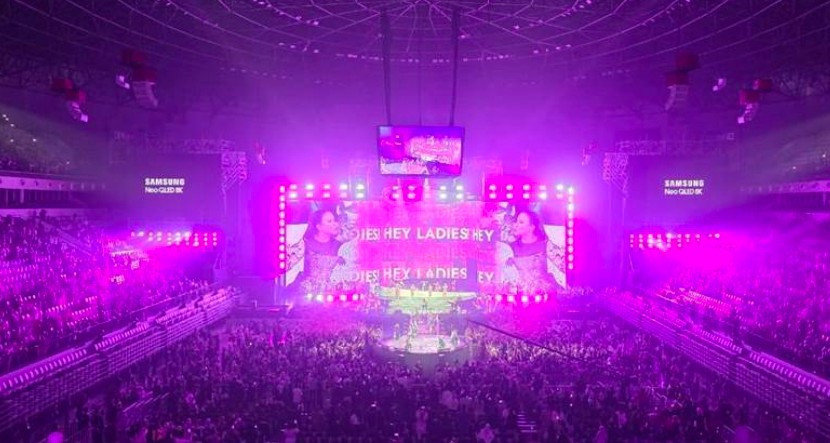 Konser Rossa Here I Am. (Foto: Dok Samsung TV Indonesia)