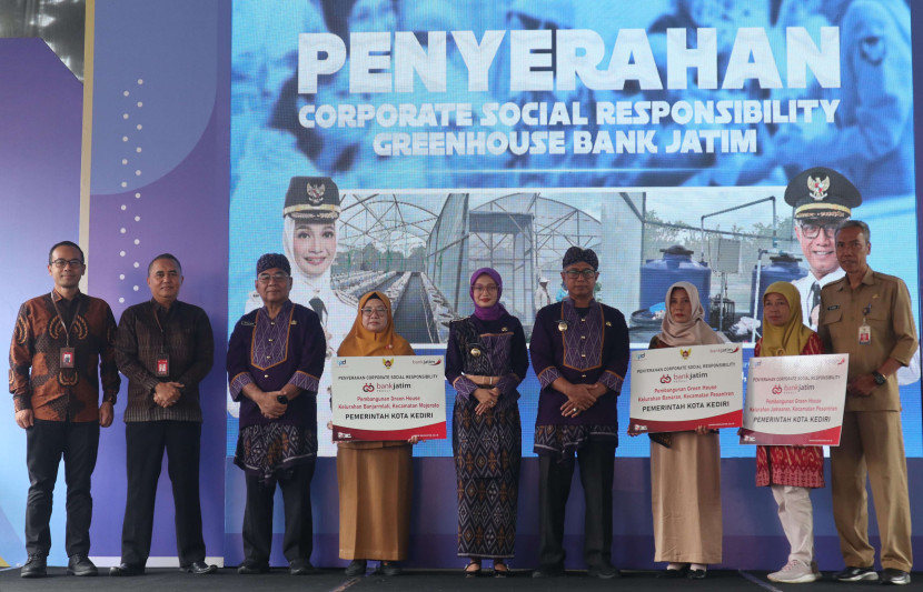 Bank Jatim serahkan bantuan CSR ke Pemkot Kediri