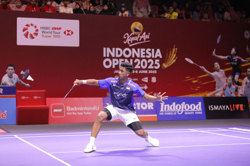 Dua pemain Indonesia, Alwi Farhan dan Jonatan Christie melangkah ke babak kedua Indonesia Open 2025.
