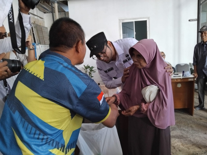 Wakil Wali Kota Sukabumi Bobby Maulana meninjau pelaksanaan Opadi di Kecamatan Cibeureum, Rabu (4/6/2025).