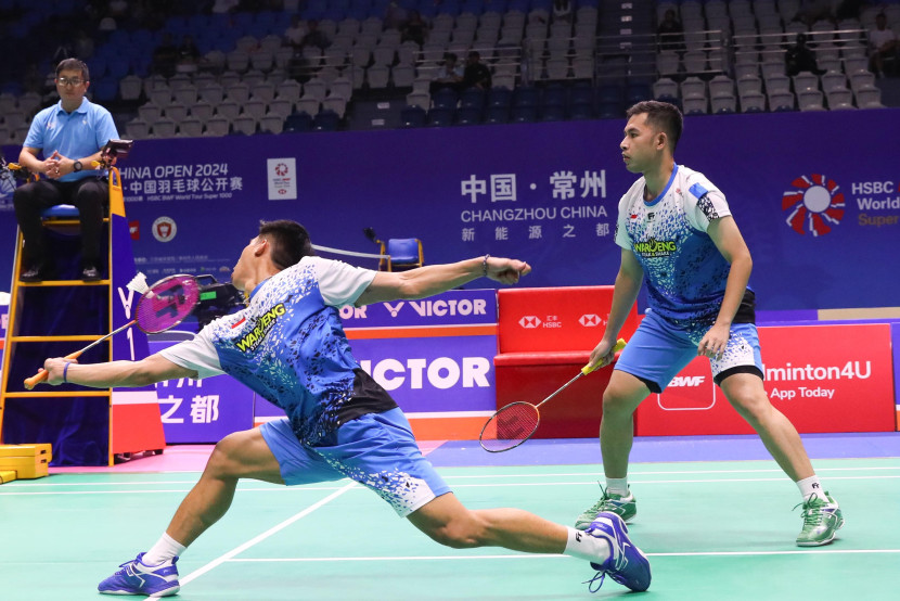 Dua ganda putra Indonesia sama-sama melaju ke babak semifinal Indonesia Open 2025.