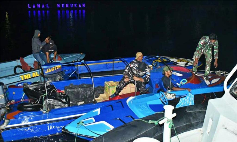 Tim SFQR Lanal Nunukan berhasil menggagalkan penyelundupan miras noncukai dari Malaysia. Sumber: Dispenal