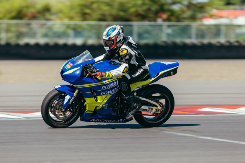 Michelin Power GP2 yang terpasang pada motor Honda CBR600RR di Sesi Riding Experience, Sirkuit Mandalika, 16-17 Mei (Doc. Michelin Indonesia)