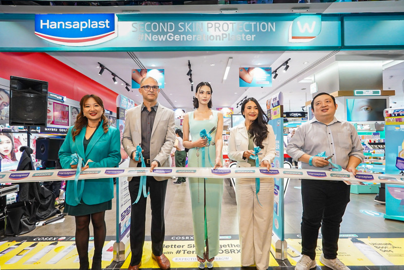 Hansaplast second skin protection hadir di Watsons. Foto: Hansaplast