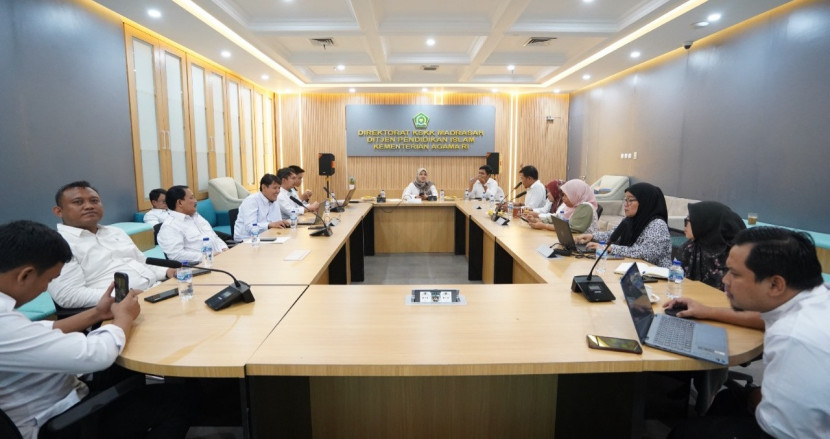 Sosialisasi Pemanfaatan GPTs TOR MAKER yang berlangsung di Gedung Kementerian Agama RI, Jakarta, pada Selasa (3/6/2025).