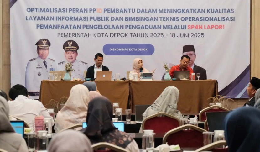 operator PPID dan Sistem Pengelolaan Pengaduan Pelayanan Publik Nasional – Layanan Aspirasi dan Pengaduan Online Rakyat (SP4N-Lapor) PD mengikuti kegiatan Bimtek. (Foto: Dok Diskomimfo Kota Depok)