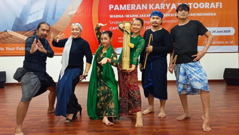 Kelompok musik etnik Swara SeadaNya. (Foto: Dok Komoenitas Makara)