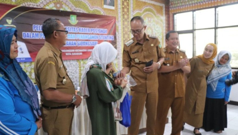 Pelatihan peningkatan kapasitas dalam pencegahan dan penanganan stunting, yang diadakan Kelurahan Sindangsari, Kecamatan Lembursitu, Kota Sukabumi, Senin (23/6/2025).