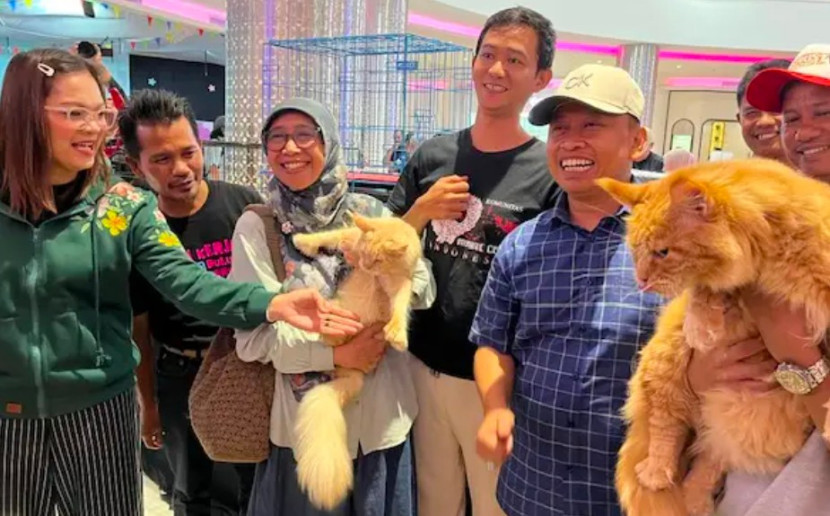Wali Kota Depok, Supian Suri yang menghadiri acara Happy Catz Show di Pesona Square, Kota Depok, Jumat (27/06/2025). (Foto: Dok Diskominfo Kota Depok)