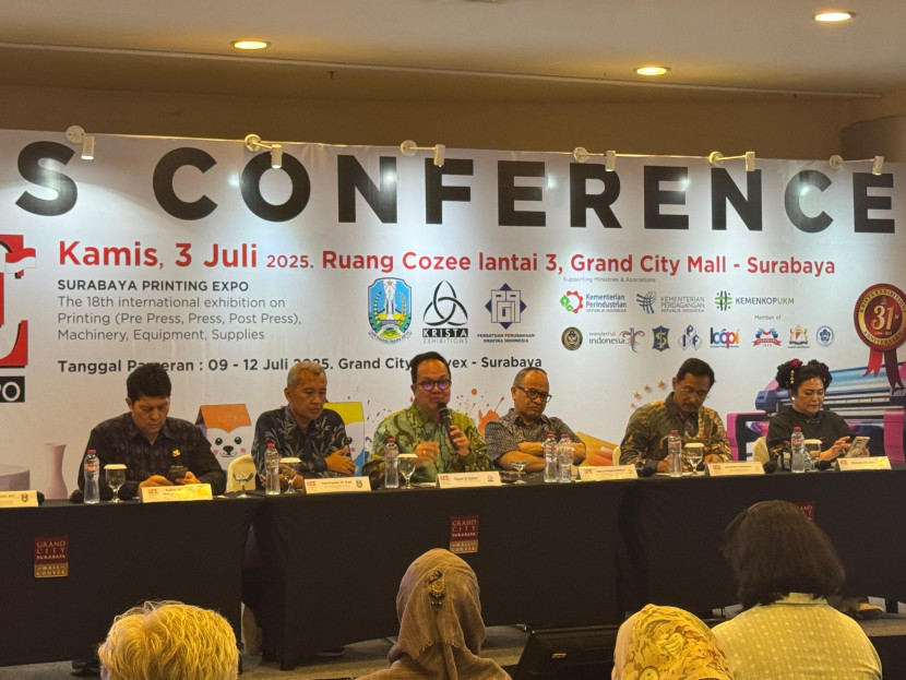 Konferensi pers terkait penyelenggaraan Surabaya Printing Expo 2025