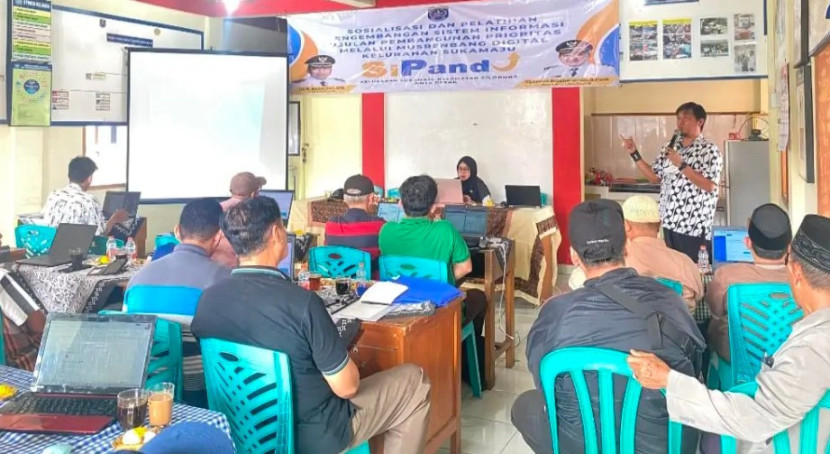 Sosialisasi dan Pelatihan Sistem Informasi Usulan Pembangunan Prioritas melalui Musrenbang Digital (SIPANDU) di Posyandu Kamboja RW 06, Kelurahan Sukamaju, Kecamatan Cilodong, Sabtu (28/06/25). (Foto : Dok Kelurahan Sukamaju)