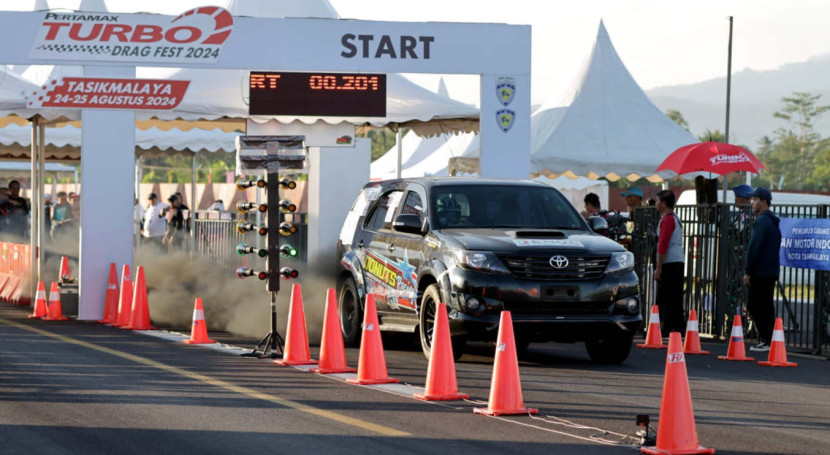 Pertamax Turbo Drag Fest 2025 putaran satu berlangsung di Lanud Gading Wonosari Yogyakarta (19-20 Juli 2025), putaran dua di Lanud Wiriadinata Tasikmalaya (30-31 Agustus 2025), dan diakhiri putaran tiga di Lanud Wiriadinata Tasikmalaya (13-14 September 2025). (Foto: Dok RUZKA INDONESIA)