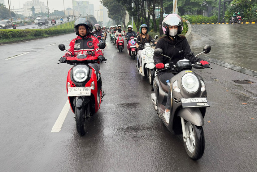 City Rolling Bersama Komunitas Honda Scoopy dan Stylo 160 yang Tetap #Cari_aman (Doc. Wahana Artha Group).