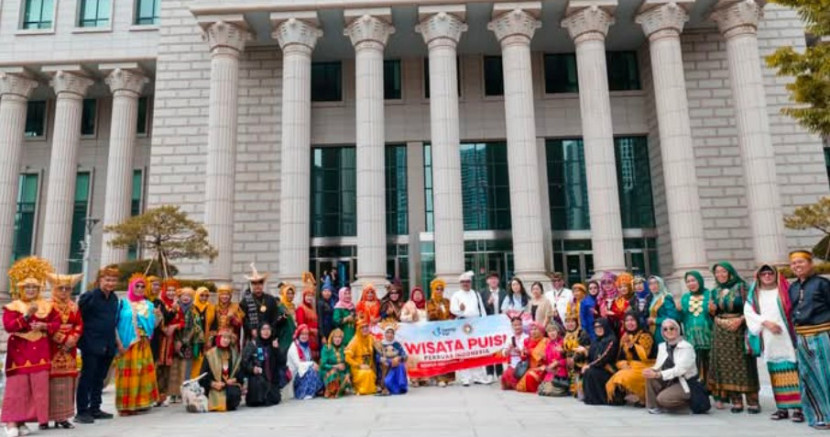 Wisata puisi ke Korea Selatan. (Foto: Dok PERRUAS)