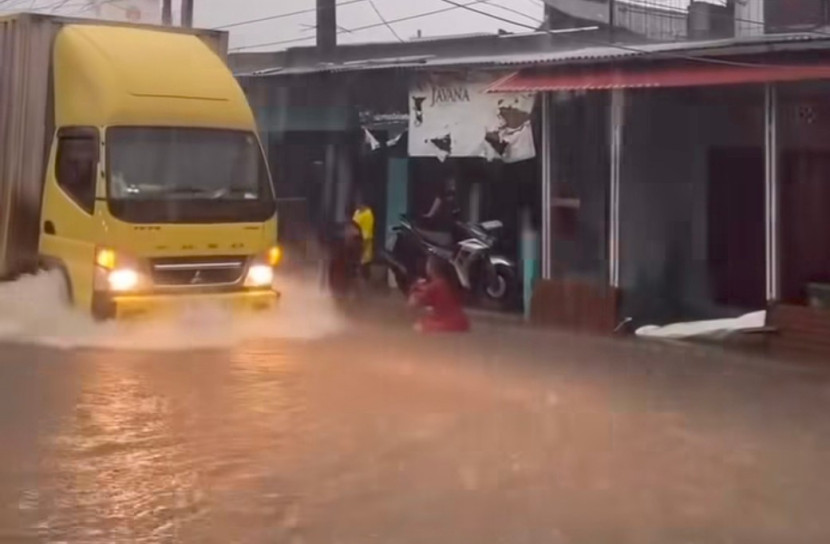 Diguyur Hujan Deras, Sebagian Wilayah di Depok Banjir