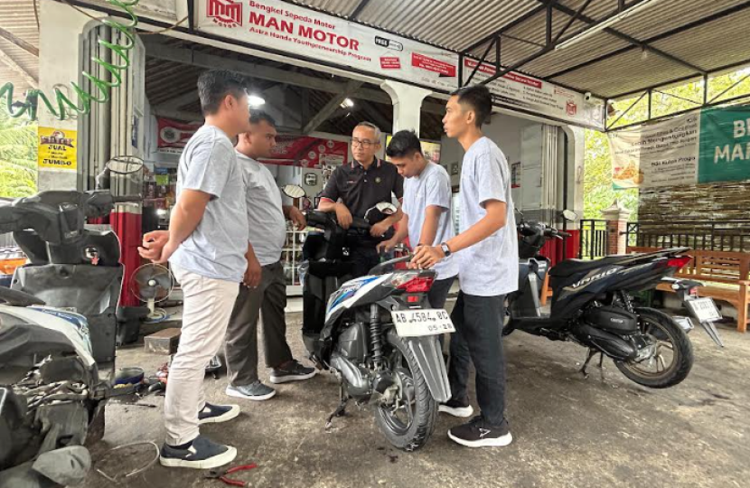 Selain ketrampilan teknis, peserta juga mendapat pelatihan keuangan dan operasional. dok AHM