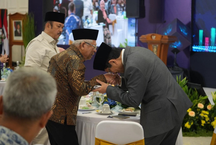 Yai Maruf Amin: Pemerintah Bakal Bentuk Badan Ekonomi Syariah