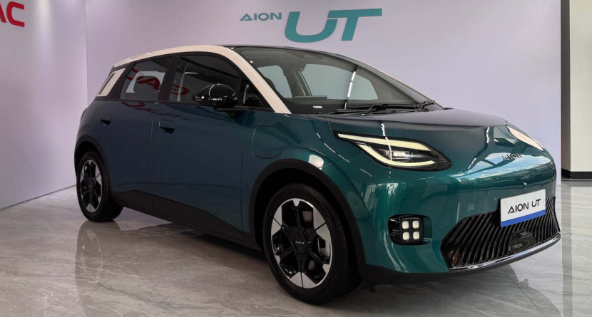 GAC AION Indonesia memperkenalkan mobil listrik pintar berbasis AI dan bergaya Eropa, AION UT. (Foto: Dok RUZKA INDONESIA)