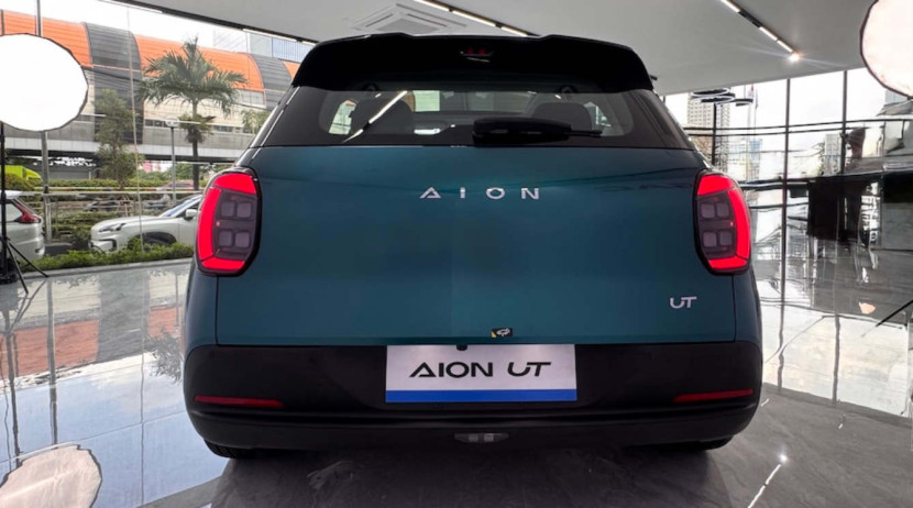 AION UT tampak belakang. (Foto: Dok RUZKA INDONESIA)