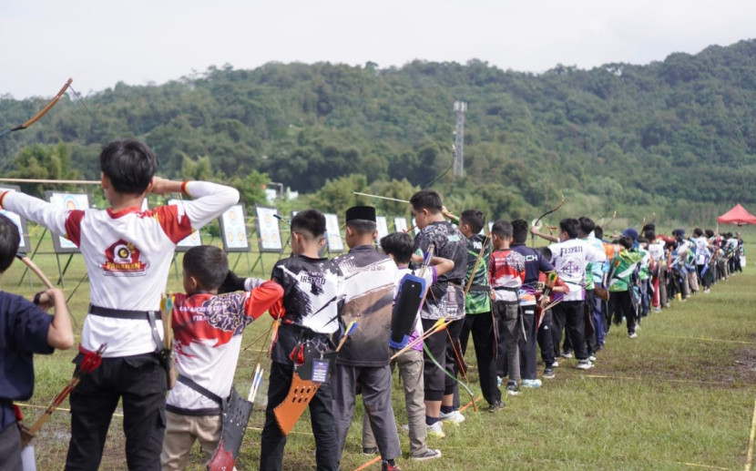 Atlet Al-Aqsa Archery Club saat mengikuti Selekda di Lapangan Tembak Gunung Bohong, Kabupaten Bogor akhir bulan lalu. (Foto: Ridwan)