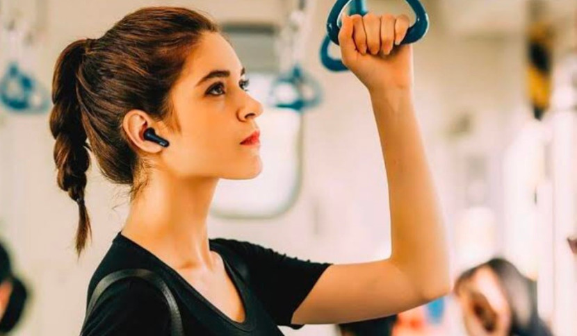 Gaya hidup penggunaan Personal Listening Device (PLD) atau alat dengar pribadi. (Foto: Dok RUZKA INDONESIA)