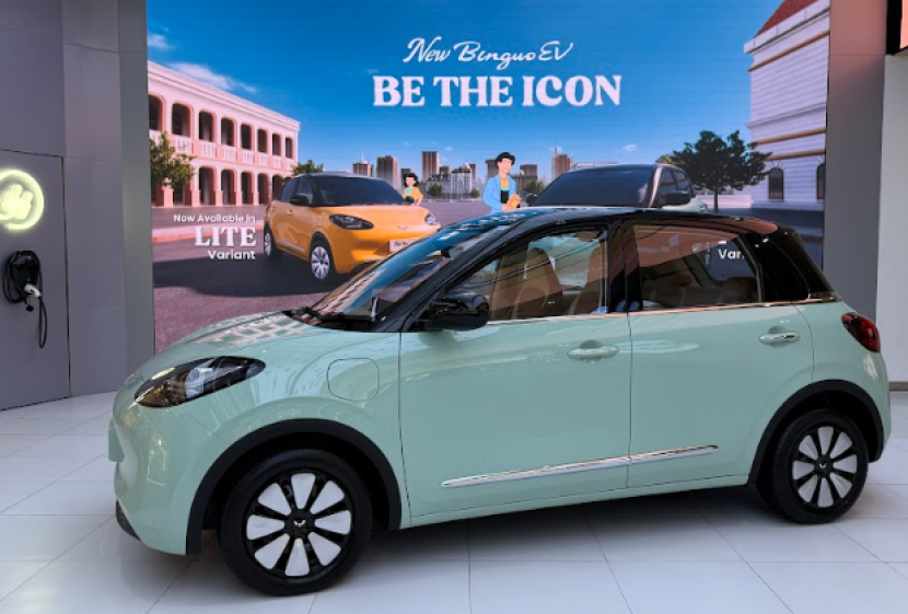Desain eksterior New Binguo EV tetap mempertahankan siluet eksterior ikonik dan two tone color, dok Wuling