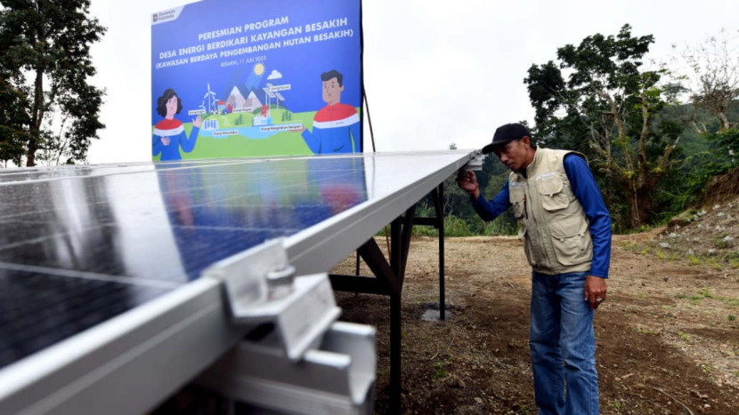 DEB Besakih yang baru diresmikan Jumat (11/07/2025) kemarin, telah dilengkapi dengan Pembangkit Listrik Tenaga Surya (PLTS) berkapasitas 6,6 kWp dengan baterai penyimpanan 20 kWh. (Foto: Dok RUZKA INDONESIA)