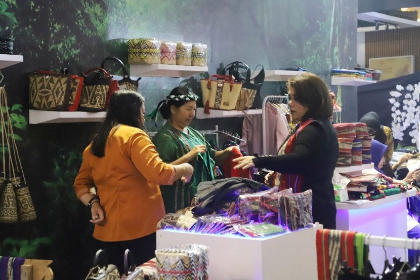 HUT kali ini menghadirkan 170 unit pameran produk UMKM. (Adpimprov)