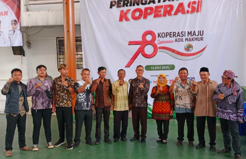 Para pengurus Koperasi Desa Merah Putih se-Kecamatan Cikelet siap menjalankan usaha koperasi. (Foto : Ridwan)
