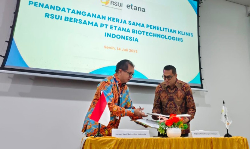 Penandatanganan kerja sama RSUI dengan PT Etana Biotechnologies Indonesia terkait penelitian klinis terhadap produk terapi yang ditujukan untuk penanganan pasien dengan Diabetes Melitus Tipe 2. (Foto: Dok RUZKA INDONESIA) 