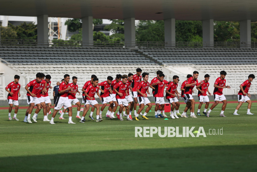 Skuad Timnas U-23 menjalani sesi latihan di Senayan.