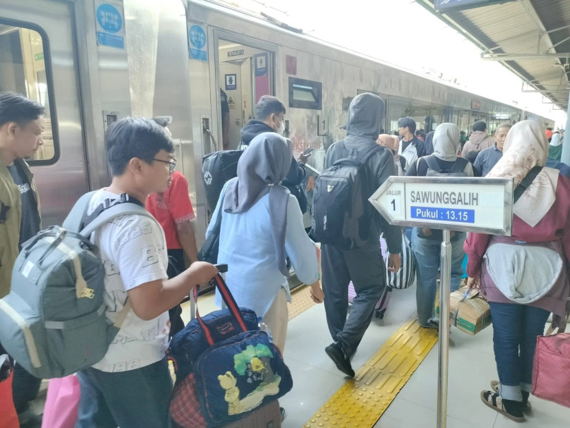 Dengan tarif yang terjangkau, KAI ingin memperkuat konektivitas dan membuka akses bagi masyarakat luas. (Foto: Humas PT KAI)