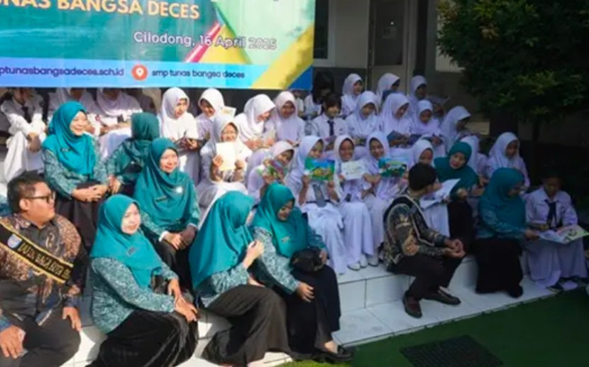 Pelaksanaan Program Gelis di SMP Tunas Bangsa DECES, Cilodong. (Foto: Dok TP-PKK Kota Depok)